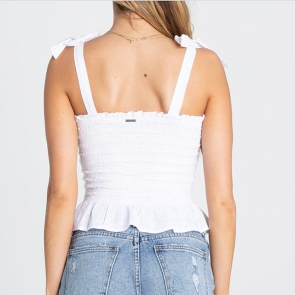 🤍Billabong White Smocked Top - Picture 2 of 4
